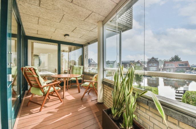 панорамне скління балкона плюси мінуси